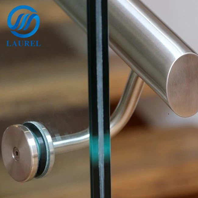 Zábradlí z vrstveného skla 10,38 mm